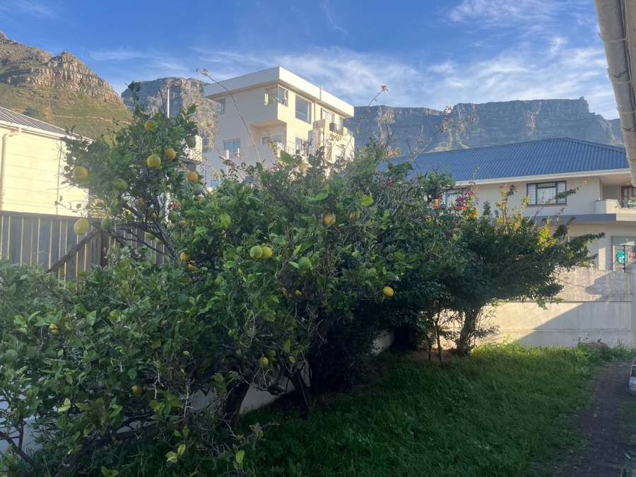 2 Bedroom Property for Sale in Vredehoek Western Cape